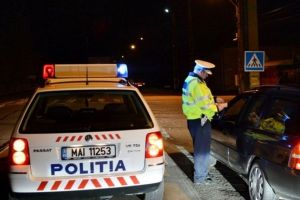 Prins de poliţişti fără permis şi cu 0,83 mg/l alcool pur în aerul expirat pe raza oraşului Cristuru Secuies