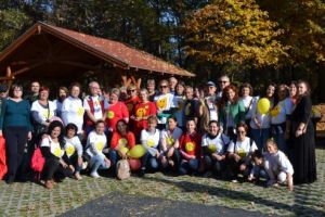 FOTO: B-unicii au oferit zâmbete unor persoane deosebite