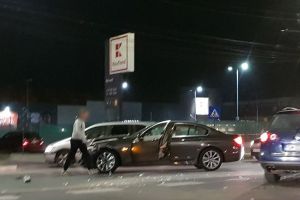 FOTO. Tamponare pe Careiului. Trafic îngreunat în faţă la Kaufland