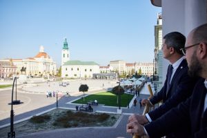 Cu ce te ajută pe tine, bihorean, că Dan Barna va fi preşedintele României?