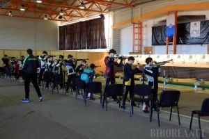 Întreceri de tir sportiv în weekend la sala de sport a Universităţii