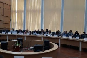 Alexandru Iliescu şi-a făcut update: nu mai vrea laptop, ci tabletă cu proiectele de hotărâre în format electronic