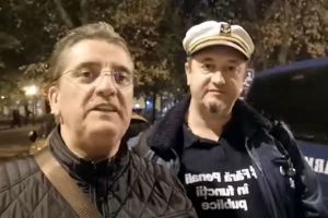 Protestatarii de la Oradea Civică, amendaţi şi cu bannerele confiscate pentru că au strigat împotriva Ciumei Roşii la vizita lui Dăncilă (VIDEO)