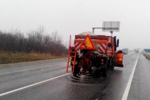 De astăzi este instituit Comandamentul Central de Iarnă. Drumarii spun că sunt pregătiţi