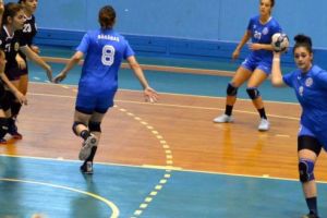 Un nou tur de forţă pentru handbalistele junioare