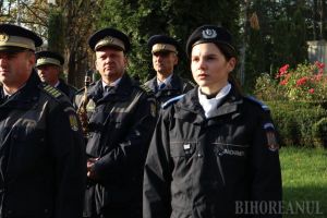 Festivitate militară la 100 de ani de la înfiinţarea Şcolii de Jandarmi din Oradea (FOTO)