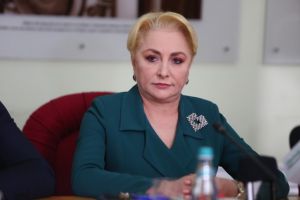 Dăncilă despre faptul că nu vorbeşte engleză: „Mai relevant pentru români este ceea ce faci pentru ei”
