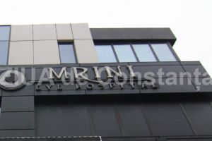 Modificari in conducerea Mrini Eye Hospital. Un asociat s-a retras