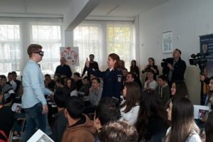 Elevii piteşteni au aflat că alcoolul nu te face mare