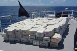 Agentia federala a Statelor Unite ale Americii a interceptat o nava care transporta cocaina in valoare de 47,5 milioane dolari