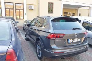 Blocaj la Ődőn: Liderul UDMR Bihor, Szabó Ődőn, blocat cu maşina de o PSD-istă!