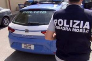 Italia: Focuri de artificii cu ocazia eliberarii a doi capi mafioti din inchisoare; politia a declansat o ancheta
