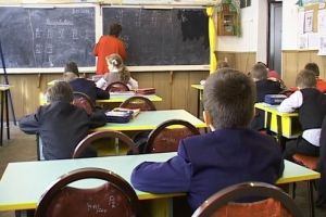 PLUS Botoşani: Copiii cu CES, o problemă majoră în învăţământul de masă