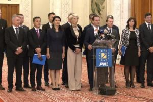 Votul pentru Guvernul Orban are loc luni. PSD se aşteaptă la trădători