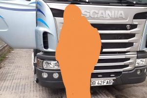 DAMBOVITA: Cuplu de patroni reţinut pentru furtul unui tir cu televizoare