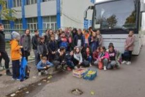 Constanta: Elevii unei scoli gimnaziale au fost in excursie la o ferma de animale (galerie foto)