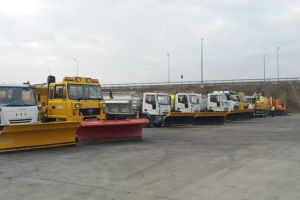 Sute de utilaje pentru deszăpezirea autostrăzilor şi a drumurilor naţionale. DRDP: Suntem pregătiţi