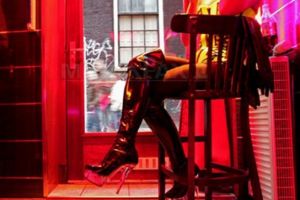 Site-uri populare de videochat, compromise. Datele a milioane de modele şi clienţi au fost dezvăluite