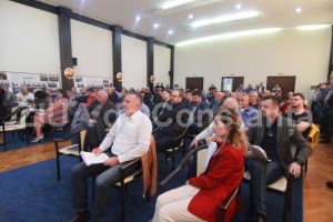 Dezbatere cu scantei privind regulamentul taximetriei din municipiul Constanta (galerie foto)