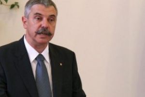 Autorităţile judeţene vor solicita viitorului guvern fonduri pentru asigurarea multilingvismului