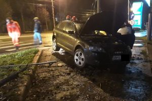 Maşină implicată într-un accident rutier pe strada Libertăţii din Bistriţa