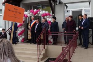 FOTO: Noua şcoală din Iernut şi-a deschis porţile