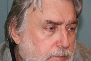 IN MEMORIAM Adrian Păunescu. Pete pe o biografie, nicidecum pe o operă!