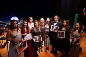 Sucevean pe podium, la un concurs internaţional de canto organizat la Paris