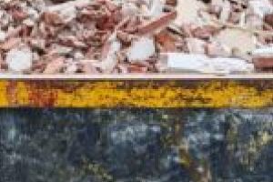 Amenzi pentru reşiţeni în schimbul mobilierului vechi şi al molozului