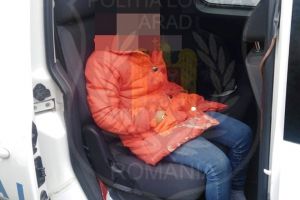 O minoră de 10 ani A FUGIT DE ACASĂ şi CERȘEȘTE pe străzile Aradului
