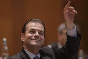 (P) “Începe orbanizarea instituţiilor statului”