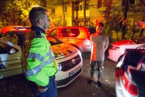 Fiu de preot cu BMW seria 5 la 19 ani, beat, fără permis, urmărit cu 140 km/h prin Iaşi, de poliţişti