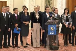 Nume vehiculate pentru şefie la Prefectura Argeş