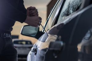 Suntem în top. În România se fură cele mai puţine maşini