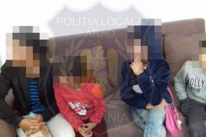 Nepăsarea părinţilor, dusă la EXTREM. Și-au lăsat copiii MINORI să stea pe străzi şi să se PROSTITUEZE