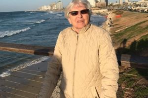 Tereza Mózes împlineşte 100 de ani. Muzeul Ţării Crişurilor îi dedică un volum omagial