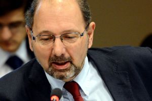 Un reputat analist al politicii comuniste şi postcomuniste în Europa de Est, invitat şi omagiat la Universitatea din Oradea