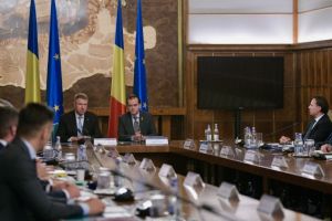 Guvernul a aprobat ordonanta de urgenta privind restructurarea ministerelor