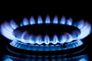 Locuitorii de pe două străzi din Focşani rămân joi fără gaze