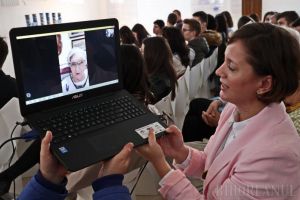 100 de voci la 100 de ani: Tereza Mózes, supravieţuitoare a Holocaustului, a vorbit din Israel cu elevii orădeni adunaţi să o sărbătorească la Muzeul Evreilor (FOTO / VIDEO)