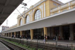 ALERTA/ Barbat lovit mortal de tren la Gara de Sud