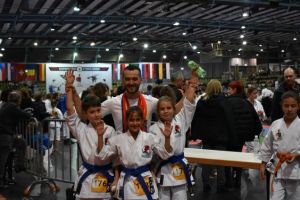 VIDEO Medalii pentru karateka braşoveni la Campionatul Mondial din Germania