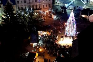 Când se deschide Târgul de Crăciun la Bistriţa. Pot fi închiriate 30 de căsuţe