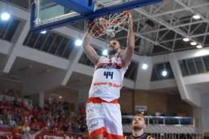 CSM CSU Oradea a câştigat şi meciul din Elveţia şi este pe primul loc în Grupa D a FIBA Europe Cup
