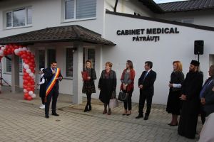În Pătrăuţi au fost inaugurate trei obiective importante pentru comună: un dispensar, o ...