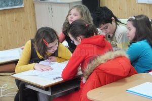 Sindicaliştii cer noului Guvern renunţarea la costul standard per elev şi alocarea a 6% din ...