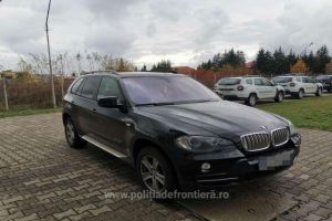 FOTO&VIDEO. Un autoturism marca BMW, confiscat în Negreşti-Oaş