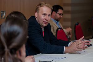 Medicul din Sibiu, Victor Costache, ajuns ministru cere mai mulţi bani pentru sănătate