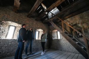 FOTO În ce stadiu sunt lucrările de pe Cetăţii – În curând vom putea vizita turnurile