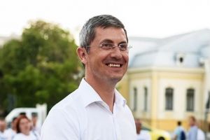 FOTO. Cine este Dan Barna, omul ce vrea să fie preşedintele full time al României